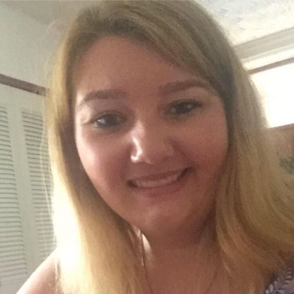 Meet your Posher, Addison - Picture 1 of 1